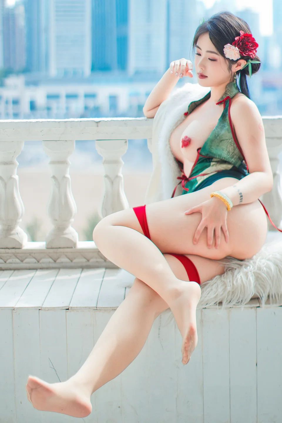 钛合金TiTi - 绿色旗袍 [82P,1V-687MB] tg@simisebaisi 【丝足阁】055.webp